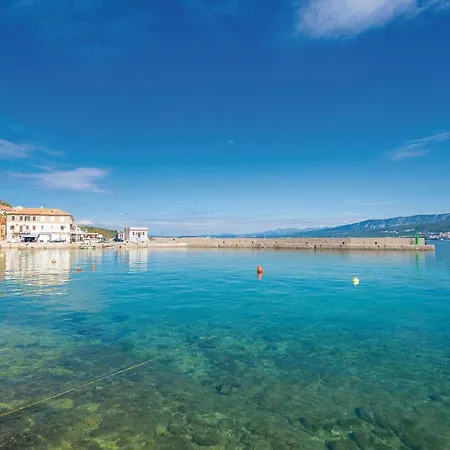 2 Bedroom Awesome In Appartamento *